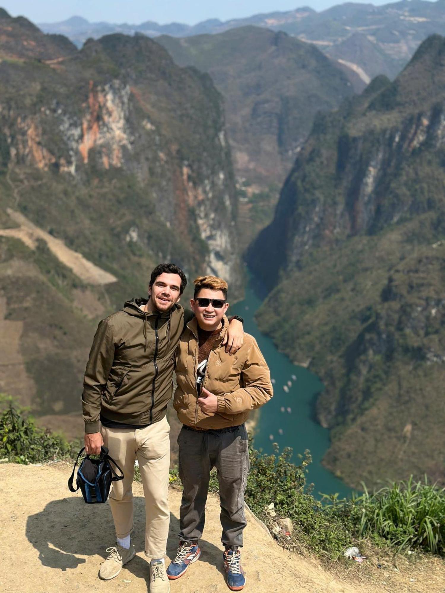Road Trip & Tours Ha Giang